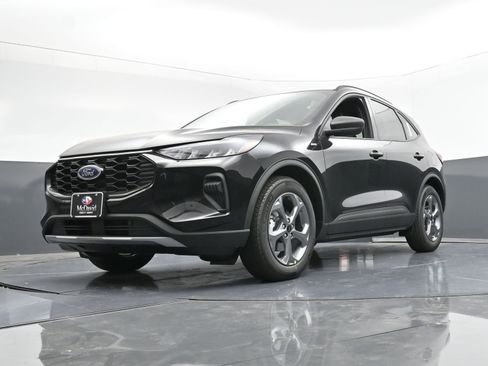 Used 2025 Ford Escape ST-Line w/ Tech Pack #1 image 12