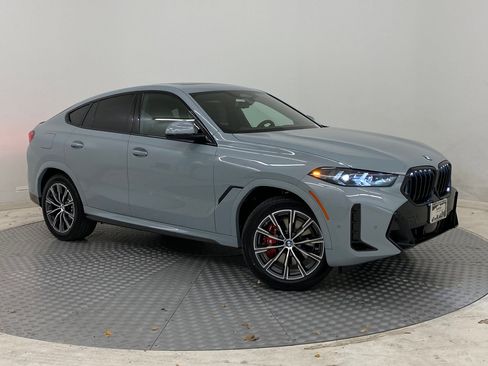 New 2026 BMW X6 xDrive40i w/ Climate Comfort Package image 6
