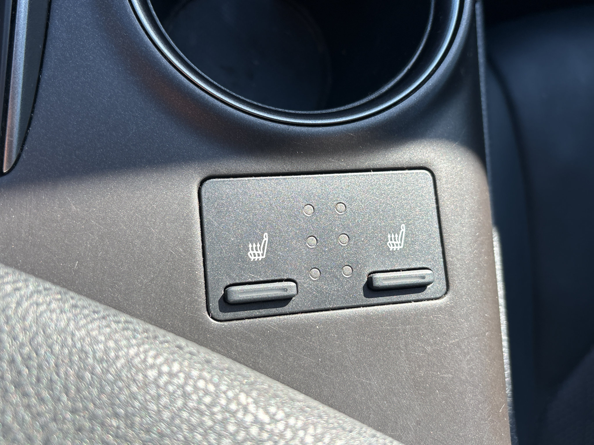 Used 2022 Toyota Camry XSE FWD image 24