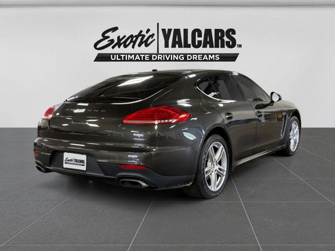 Used 2014 Porsche Panamera 4 w/ Premium Package AWD/4WD image 5