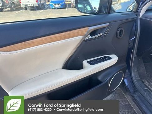 Used 2021 Lexus RX 350L Premium w/ Premium Package image 20