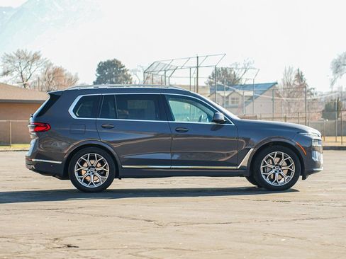 Used 2023 BMW X7 xDrive40i image 4