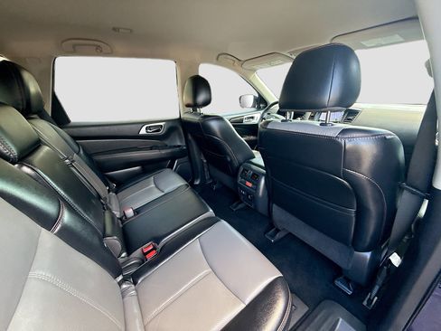 Used 2019 Nissan Pathfinder SL w/ Rock Creek Edition FWD image 30