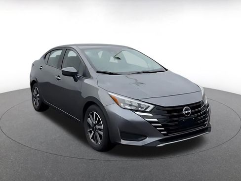 Used 2025 Nissan Versa SV FWD image 3