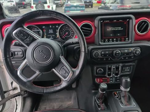 Used 2020 Jeep Gladiator Rubicon AWD/4WD image 9