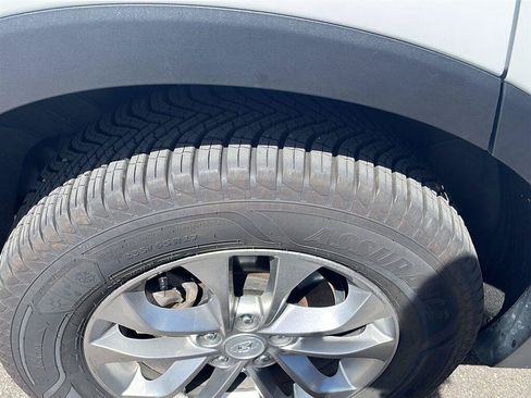 Used 2020 Hyundai Santa Fe SEL AWD/4WD image 17