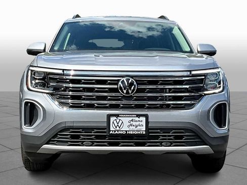 New 2026 Volkswagen Atlas SE image 3