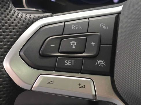 Used 2026 Volkswagen Jetta GLI Autobahn FWD image 17