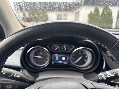 Used 2020 Buick Envision Essence w/ Experience Buick Package AWD/4WD image 7