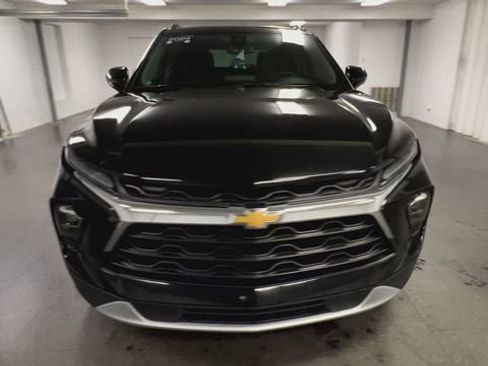 Certified 2024 Chevrolet Blazer LT w/ Convenience Package FWD image 3