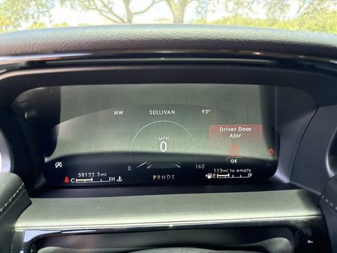 Certified 2022 Lincoln Nautilus FWD w/ Premium Package image 27