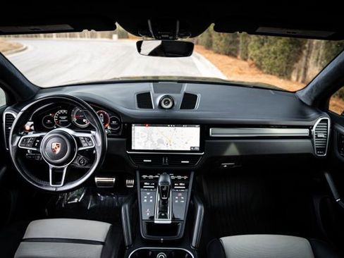 Used 2021 Porsche Cayenne GTS image 24
