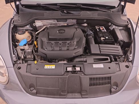 Used 2019 Volkswagen Beetle 2.0T image 21