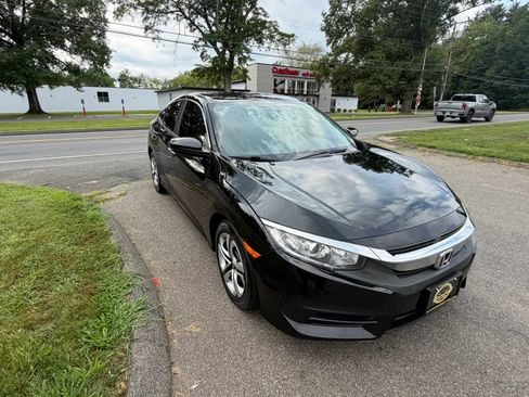 Used 2018 Honda Civic LX image 7