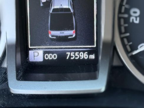 Used 2021 Toyota Tacoma SR5 image 39