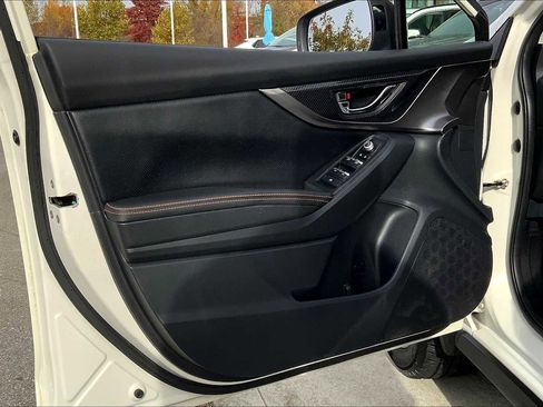 Used 2018 Subaru Crosstrek 2.0i Limited image 17