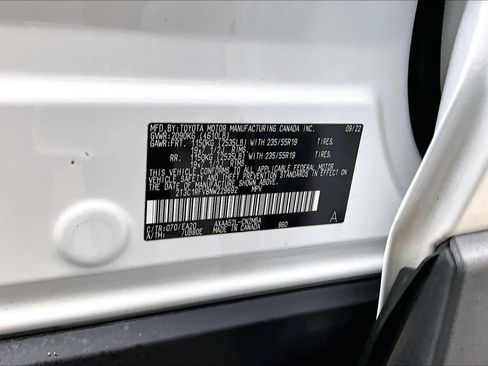 Certified 2022 Toyota RAV4 XLE Premium FWD image 34