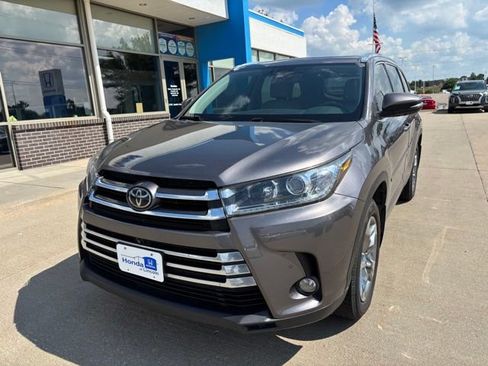Used 2018 Toyota Highlander Limited Platinum w/ Protection Package #3 AWD/4WD image 1