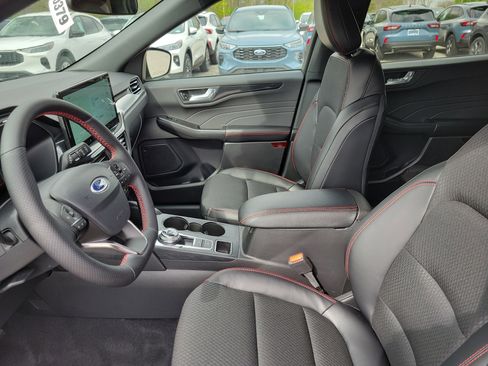 New 2026 Ford Escape ST-Line w/ Tech Pack #1 AWD/4WD image 14