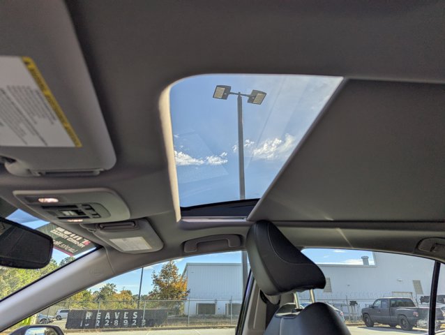 Used 2022 Toyota Camry XSE FWD image 21