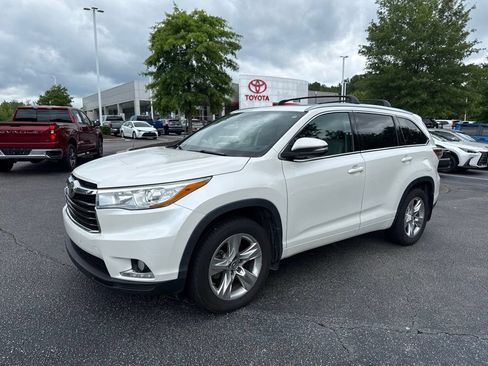 Used 2016 Toyota Highlander Limited Platinum AWD/4WD image 2