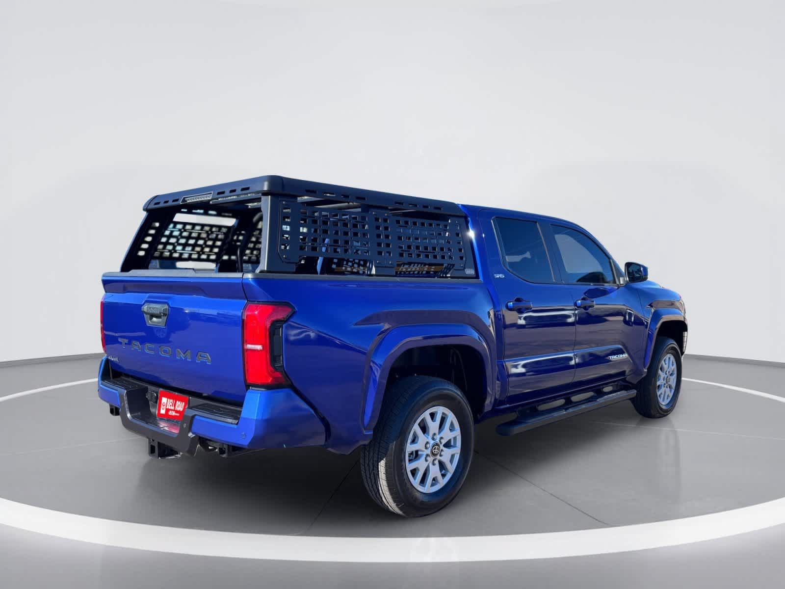 Used 2025 Toyota Tacoma SR5 AWD/4WD image 7