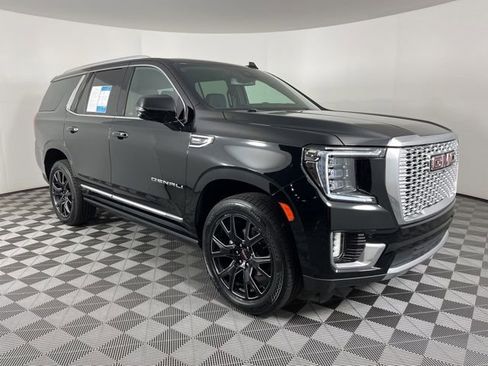 Used 2023 GMC Yukon Denali w/ Max Trailering Package AWD/4WD image 3