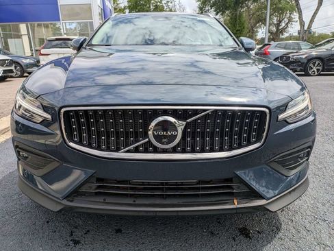 New 2026 Volvo V60 B5 Cross Country Plus w/ Protection Package Premier AWD/4WD image 9