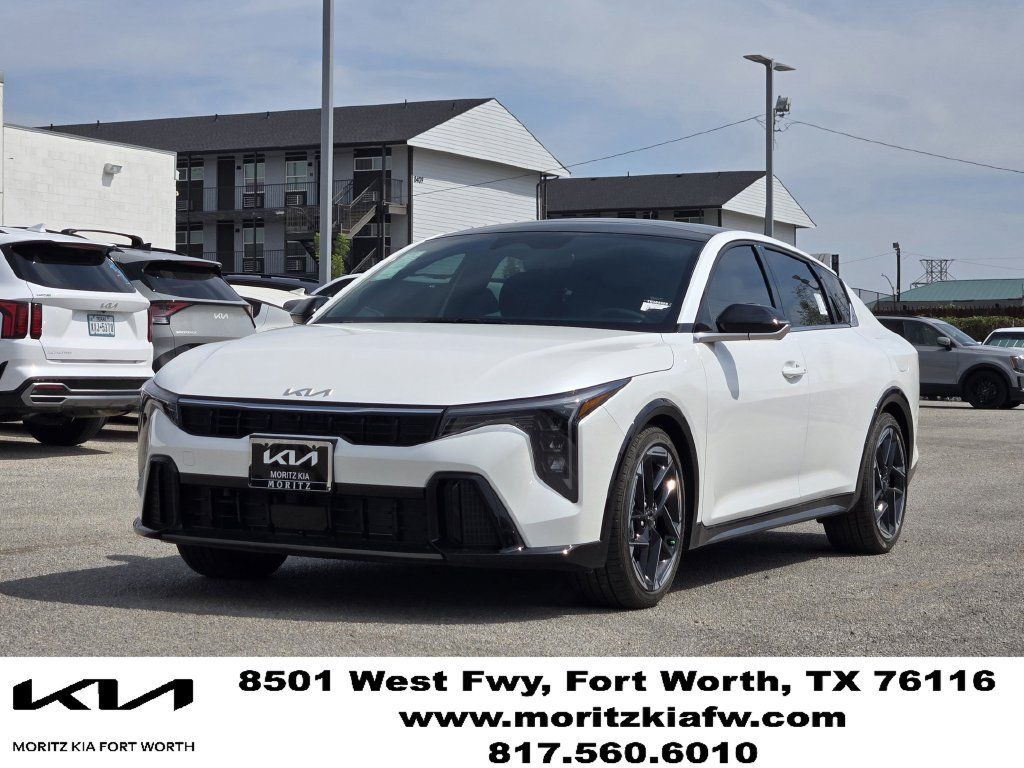 New 2026 Kia K4 EX w/ GT-Line Sunroof Package FWD image 2
