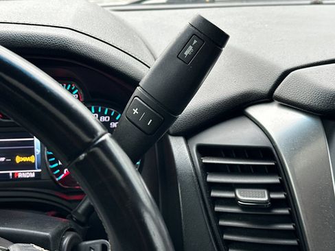 Used 2015 Chevrolet Tahoe LT image 23