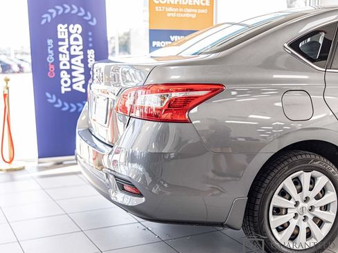 Used 2018 Nissan Sentra S FWD image 15