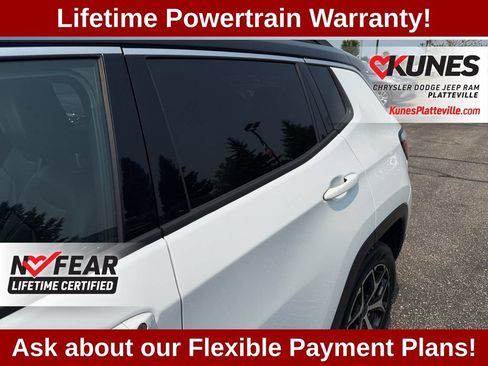 Used 2025 Jeep Compass Limited AWD/4WD image 35