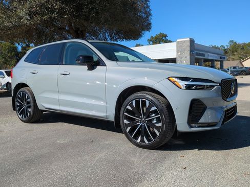New 2026 Volvo XC60 B5 Ultra w/ Protection Package Premier image 2
