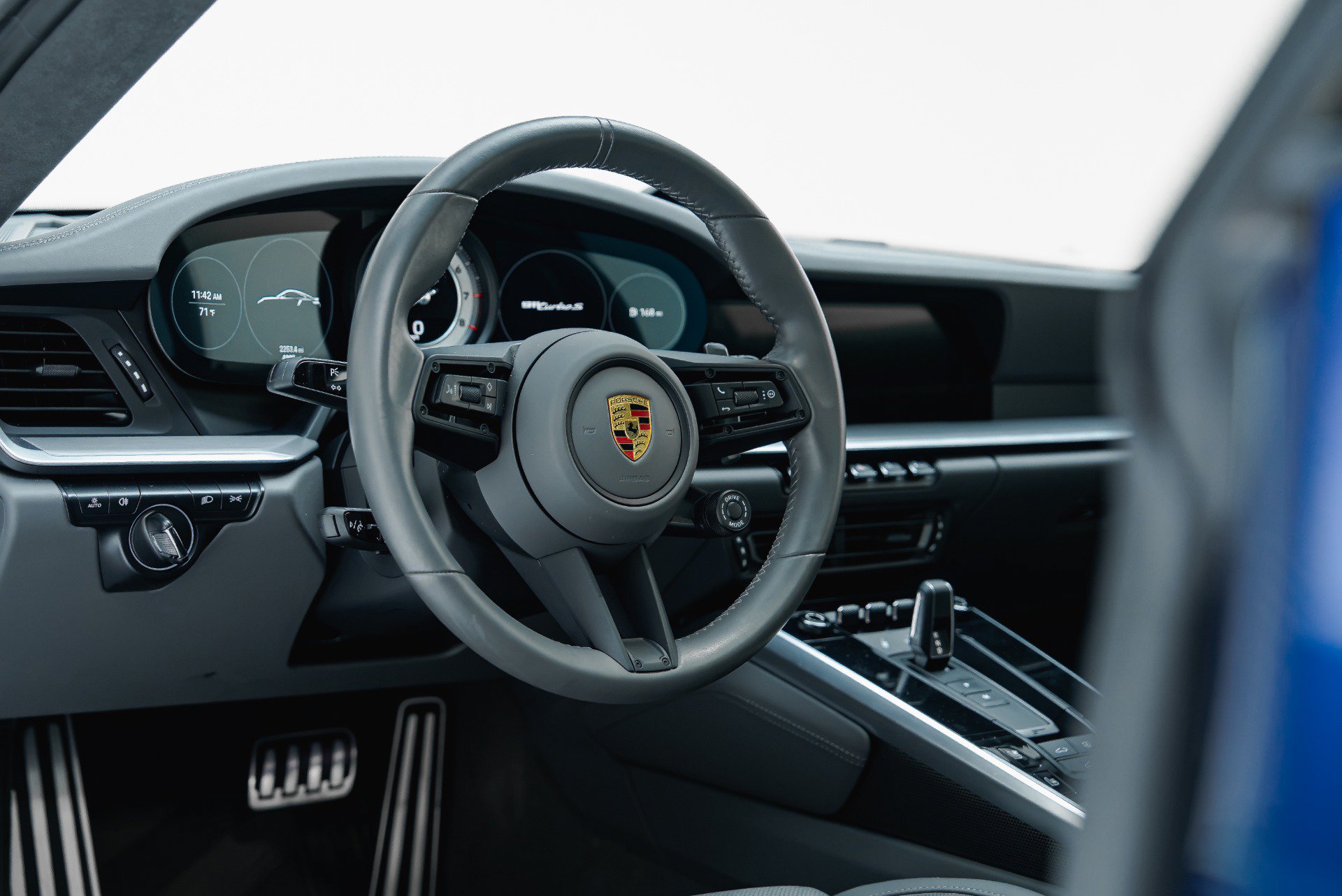 Used 2022 Porsche 911 Turbo S AWD/4WD image 39