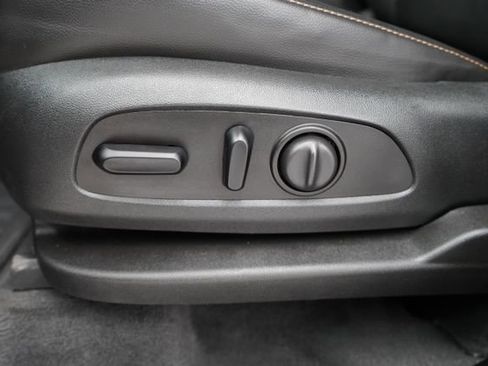 Used 2020 Chevrolet Traverse RS image 15