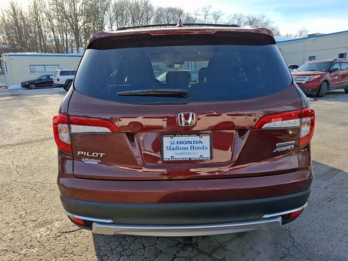 Used 2019 Honda Pilot Touring image 8