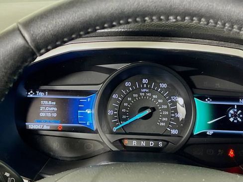 Used 2017 Ford Edge SEL w/ Equipment Group 201A image 10