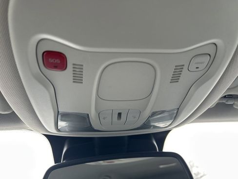 Used 2021 Jeep Renegade Latitude w/ Convenience Group image 35