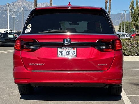 Certified 2023 Honda Odyssey Sport image 5