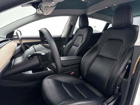 Used 2021 Tesla Model 3 Long Range image 18