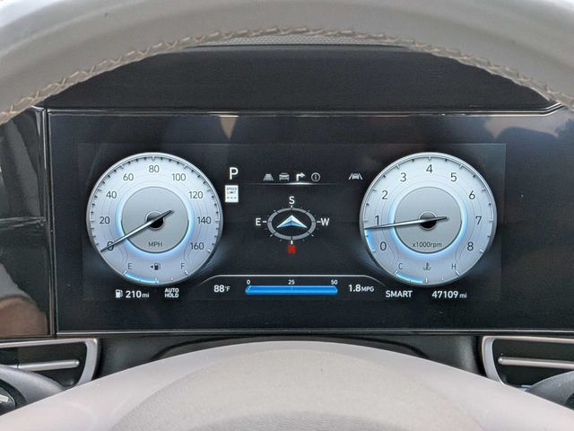 Used 2025 Hyundai Elantra SEL FWD image 31
