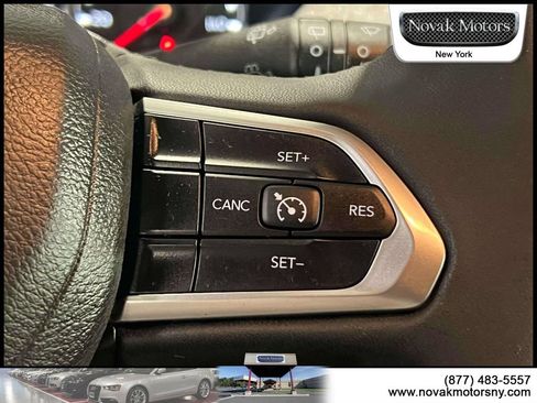 Used 2023 Jeep Compass Latitude AWD/4WD image 23