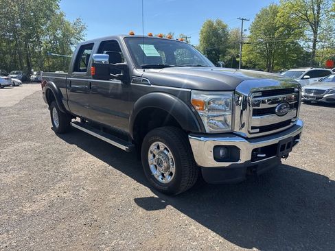 Used 2015 Ford F250 XLT w/ XLT Premium Package AWD/4WD image 8
