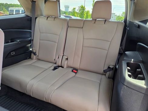 Used 2019 Honda Pilot EX-L image 12