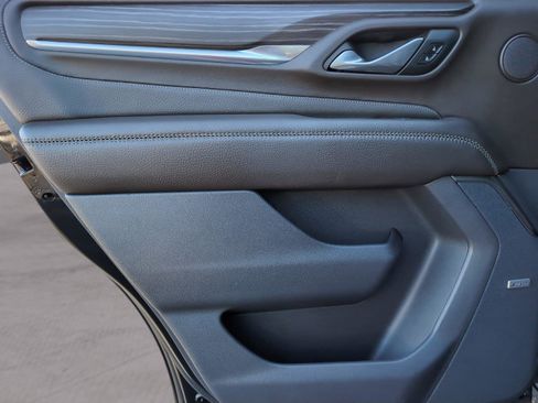 Used 2022 GMC Yukon Denali w/ Denali Ultimate Package image 32