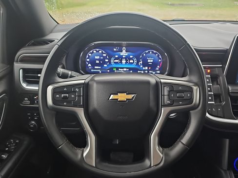 Used 2023 Chevrolet Suburban LT AWD/4WD image 22