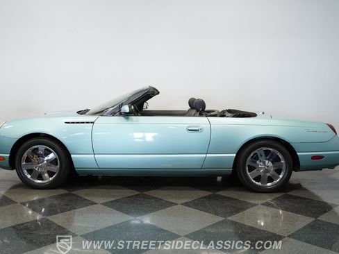 Used 2002 Ford Thunderbird image 2