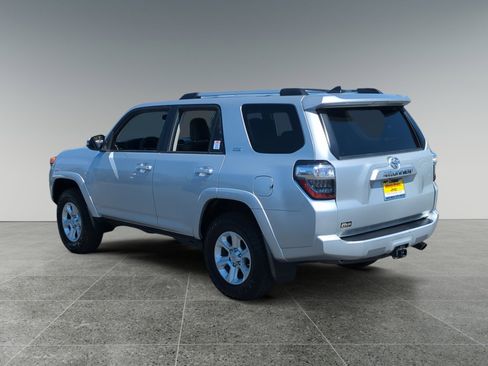 Used 2021 Toyota 4Runner SR5 Premium w/ Moonroof Package image 3