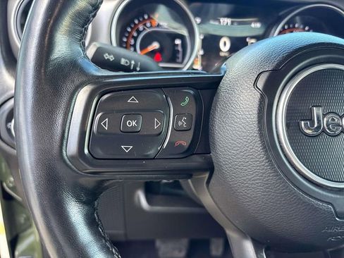 Used 2022 Jeep Wrangler Unlimited Willys image 21