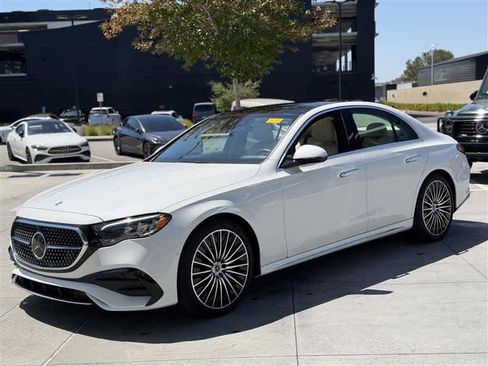 Used 2025 Mercedes-Benz E 350 Sedan image 2